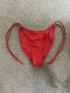 Wild Fable rot seitlich gebunden freche Bikinihose Badeanzug XXS (00) - Bild 1 von 4