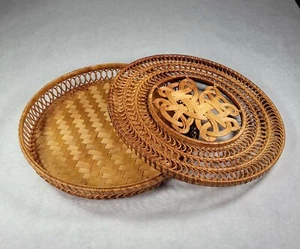 Vintage Woven Wicker Rattan Basket With Lid Boho Hippie Decor Unique Ring Weave - Picture 1 of 8