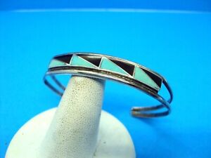 VTG STERING SILVER ZUNI CRAFTED TURQUOISE AND ONYX INLAY CUFF BRACELET--"C-R"