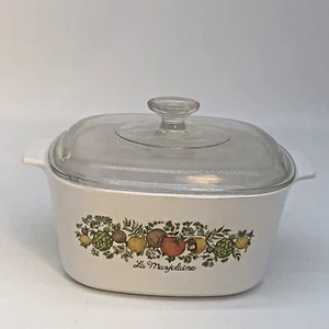 Cazuela y tapa de colección CorningWare La Marjoraine 3 Ltr A-3-B en relieve bajo mango - Imagen 1 de 15