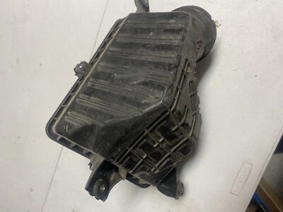 Hyundai Genesis 2010 cupé 2,0 t - caja de admisión de aire de fábrica con filtro OEM Foto 1 de 4