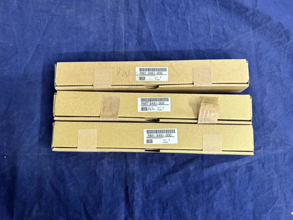 New HP Transfer roller assembly P/N RM1-8491-000CN - Image 1 of 1