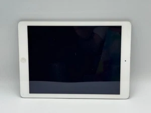 Apple iPad Air A1474 Space Gray Wi-Fi Only iOS Tablet for Repair - Picture 1 of 3