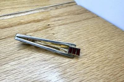 Clip de corbata vintage Anson para hombre tono dorado con 3 piedras de rubí Foto 1 de 2