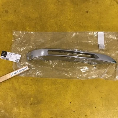 NOVO 2013-2015 Mercedes Benz GLK350 farol de neblina direito moldura cromada A2048853474 - Imagem 1 de 4