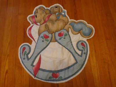 Daisy Kingdom Mecedor Oso Colgante de Pared Acolchado Acabado Listo para Colgar De Colección Foto 1 de 4