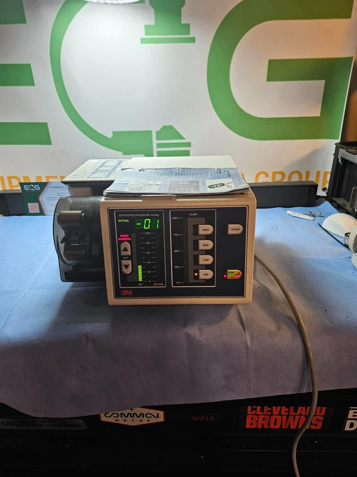 3m Arthroscopy pump Cat No. 87000 - Image 1 of 4