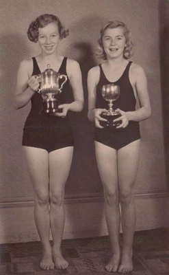 HASTINGS, 1936 - WINNERS SCASA JUNIOR OPEN DIVING COMPETITION ~ RPPC #252049 - Image 1 of 3