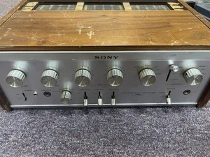 Amplificador integrado estéreo de estado sólido Sony 1130 de colección SIN PROBAR COMO PARA PIEZAS - Imagen 1 de 3