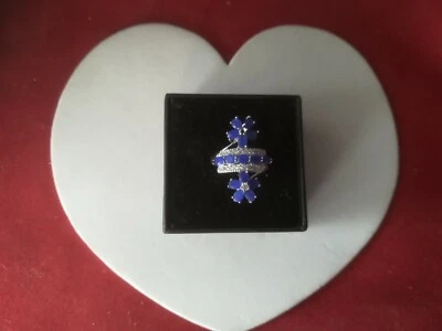 925 SILVER RING WITH SAPPHIRE & WHITE CZ. 3.9 GR. SIZE P1/2 - US 8 IN GIFT BOX - Image 1 of 4