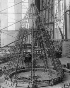 Construction Of German Zeppelin Rear End 8x10 Reprint Of Old Photo - Picture 1 of 1