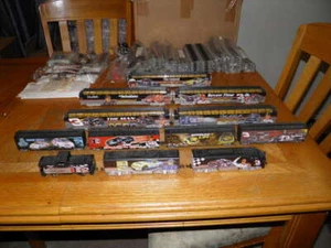 HAWTHORNE VILLAGE DALE EARNHARDT TRAIN SET 12 TRAINS TRACK COA'S EXCELLENT LOOK - Picture 1 of 24