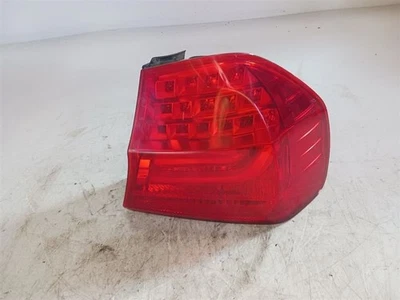 宝马 323i 乘客尾灯轿车加拿大市场适合 09-11 4569833 — 第 1/4 张图片