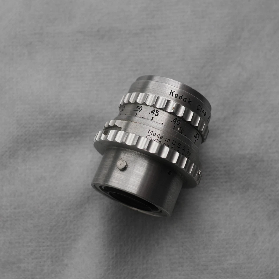 Lente para cámara de cine Kodak Cine Ektar 25 mm f/1,9 montaje M Foto 1 de 4