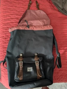 Herschel Supply Co Retreat Backpack - Picture 1 of 4