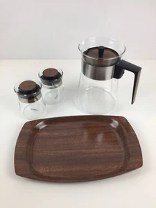 Vintage Pyrex 8 Cup Coffee Carafe w/ Cream Sugar on Tray Faux Wood Grain - Picture 1 of 12