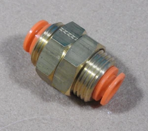 3/8" Bulkhead Union Fitting, SMC KQ2E11-00 (KQ2E11-00) - Lot of 6 New - Picture 1 of 4