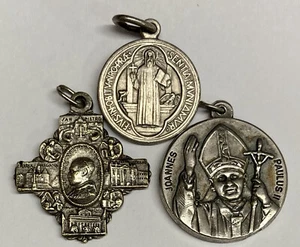 ITALY ROME 1980´ LOT x3 POPE JOHN PAUL II, PIUS XII VATICAN, ST. BENEDICT, CROSS - Picture 1 of 8