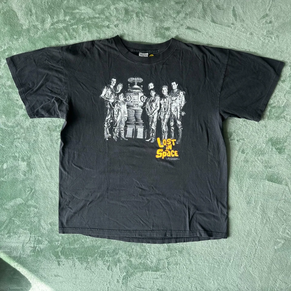 Винтажная футболка Lost In Space TV Show черная литая графическая научно-фантастическая 21,5x29 - Изображение 1 из 4