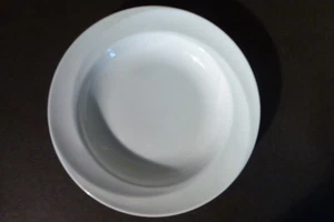 Ein wunderschöner Wedgwood Bone China – Solar-Suppenteller, 22 cm, topp Zustand - Bild 1 von 3
