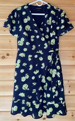 Banana Republic Women’s Size 2 Navy Floral Wrap Dress Ruffle Hem Short Sleeve - Image 1 of 4