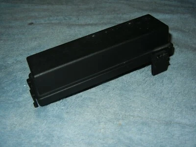 SAAB 9-3 2003-2007 relé pequeño/cubierta de fusibles 12788776 O Foto 1 de 4