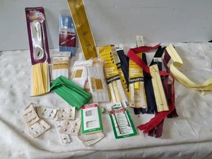 Bias Binding Zips Crafting Sewing Bulk Bundle Lot Of Preowned - Picture 1 of 3