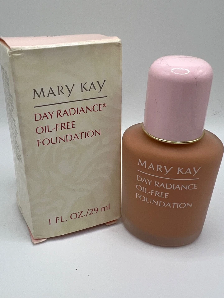Mary Kay Day Radiance Oil Free Liquid Foundation Rose Beige 1474  Discontinued - Image 1 of 1