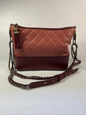 Bolso Bandolera CHANEL Gabrielle Pequeño Hobo Piel de becerro envejecida Cuero Acolchado Foto 1 de 4