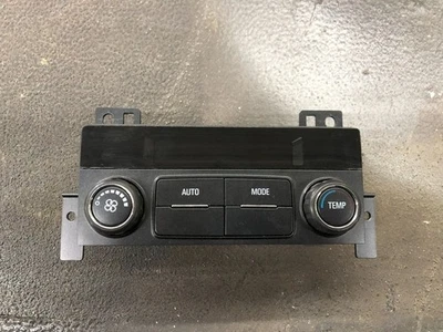 2015-2017 Chevrolet Tahoe Ac Heater Climate Control  dash mounted, (opt D07) - Image 1 of 3