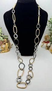 Brighton KIESELSTEIN GLIED SCHWARZ Gold gehämmert verschiedene Größen Glieder lange Halskette - Bild 1 von 8