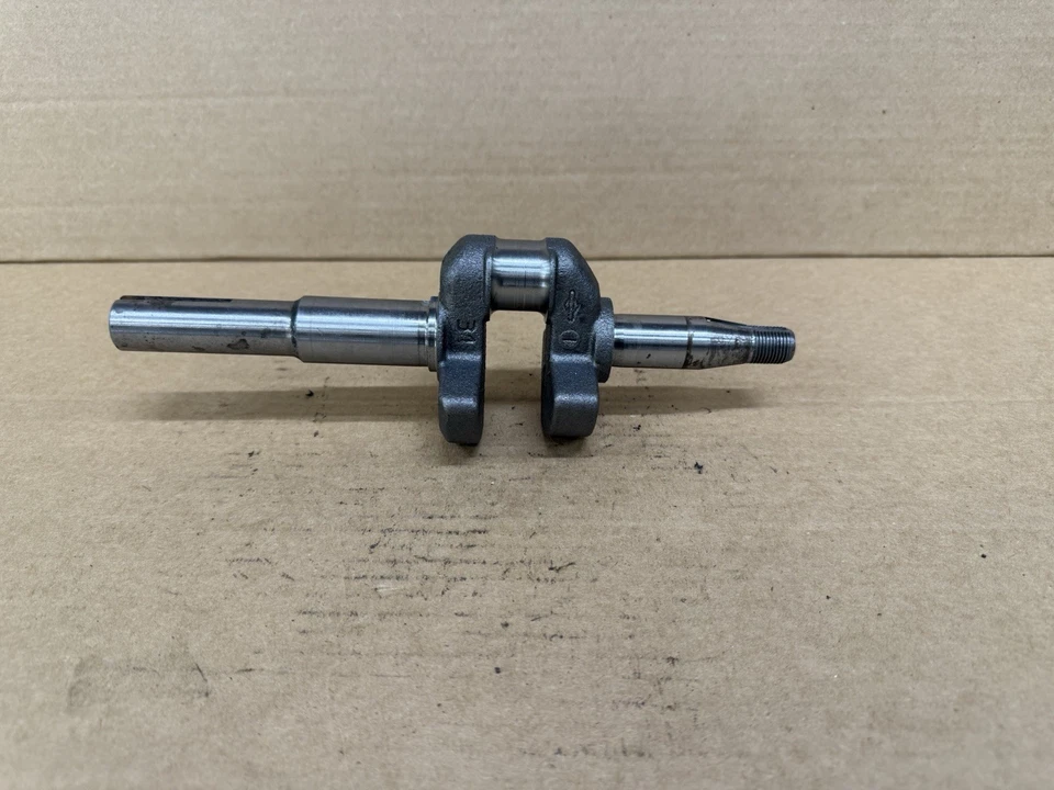 MTD HUSKEE engine 173cc POWERMORE 21" push mower crankshaft - Image 1 of 4