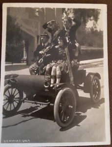 ~ Rare Movie Still ~ STAN LAUREL @ Castle Sans Souce Mansion c.1920 HOOT MON! - Picture 1 of 5