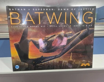 MOEBIUS 1:25 SCALE BATMAN v SUPERMAN BATWING PLASTIC MODEL KIT #969~NEW in BOX - Image 1 of 3