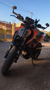 ktm duke 125 - Foto 1 di 5
