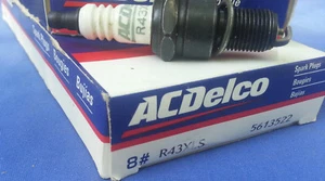 SPARK PLUGS  AC Delco R42XLS  BBC 454  FULL SET OF 8 - Picture 1 of 2