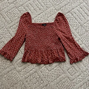 American Eagle Crop Top Medium Rust White Polka Dot 3/4 Sleeve Smocked Shirt - Picture 1 of 9