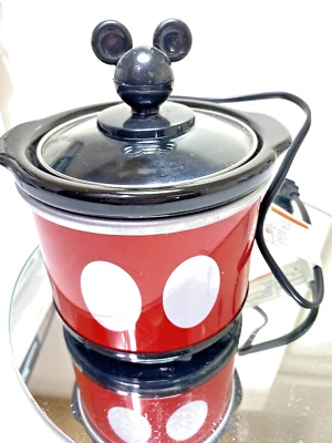 Disney Mickey Mouse Small Crock Pot slow cooker - Image 1 of 4