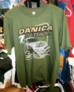 VINTAGE CHECKERED FLAG #7 GODADDY.COM DANICA PATRICK GREEN TEE SHIRT MEDIUM NWT - Picture 1 of 1