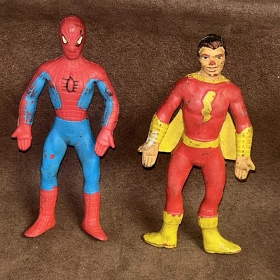 Figura de acción Mego Spider-Man & Flash original Bend n Flex Bendy Rubber de colección 1973 Foto 1 de 4