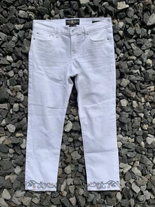 Lucky Brand Womens White Embroidered Sweet Crop Floral Denim Jeans Sz 8/29 - Picture 1 of 7