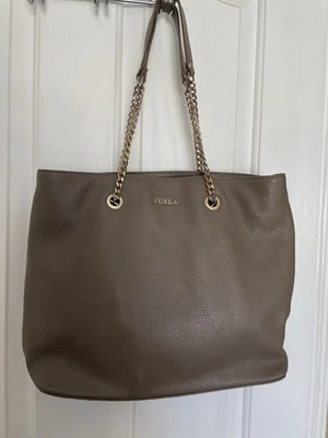 Bolso Monedero Cuero Furla Taupe, Limpio, 12x11, Bolso de Hombro, Marrón Otoño, Elegante, Foto 1 de 4