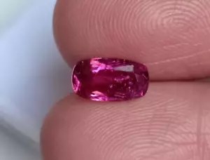 Anello Tormalina Naturale Rosa Vivace Pietra Preziosa Sciolta 1,38 Ct Pietra Taglio Cuscino - Foto 1 di 6