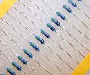 10 pezzi Resistenze Professionali 487 Ohm 0,6W 1% Tyco/Neohm LR1 Serie (470 Ohm) - Foto 1 di 1