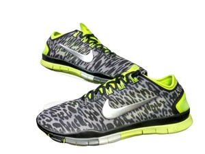 nike free leopard black