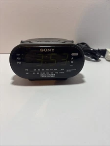 Sony, ICF-C318, Alarm, FM/AM Clock Radio, Pre-owned - Picture 1 of 7