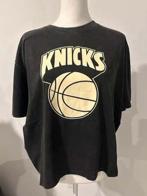 Mitchell & Ness Women's Black New York Knicks Boxy Cropped T-Shirt XL NWT - Image 1 of 4