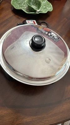 Saladmaster SA0120CU 电动煎锅 — 第 1/4 张图片