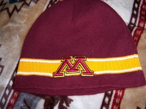 CAPPELLO INVERNALE MINNESOTA GOPHERS - Foto 1 di 2