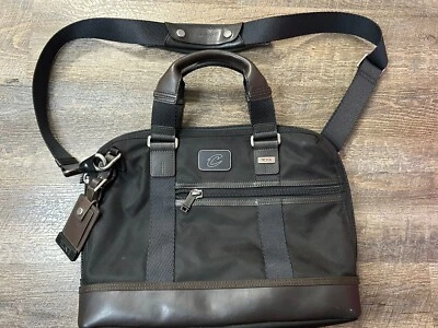 Портфель для ноутбука Tumi расширяемая деловая сумка кожаная ручка 14 дюймов отличные полости - Изображение 1 из 4